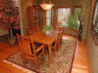 611 Vannessa Rd, Webster, NY 14580