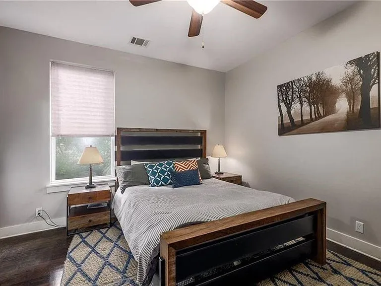 1110 Concordia Ave — Photo 17