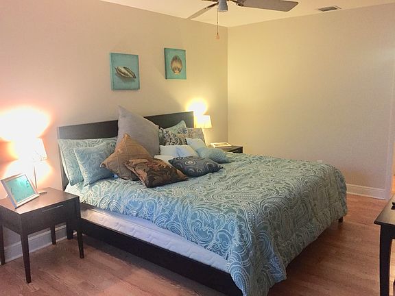 4th image of 623 SE 12th Ave APT 122
