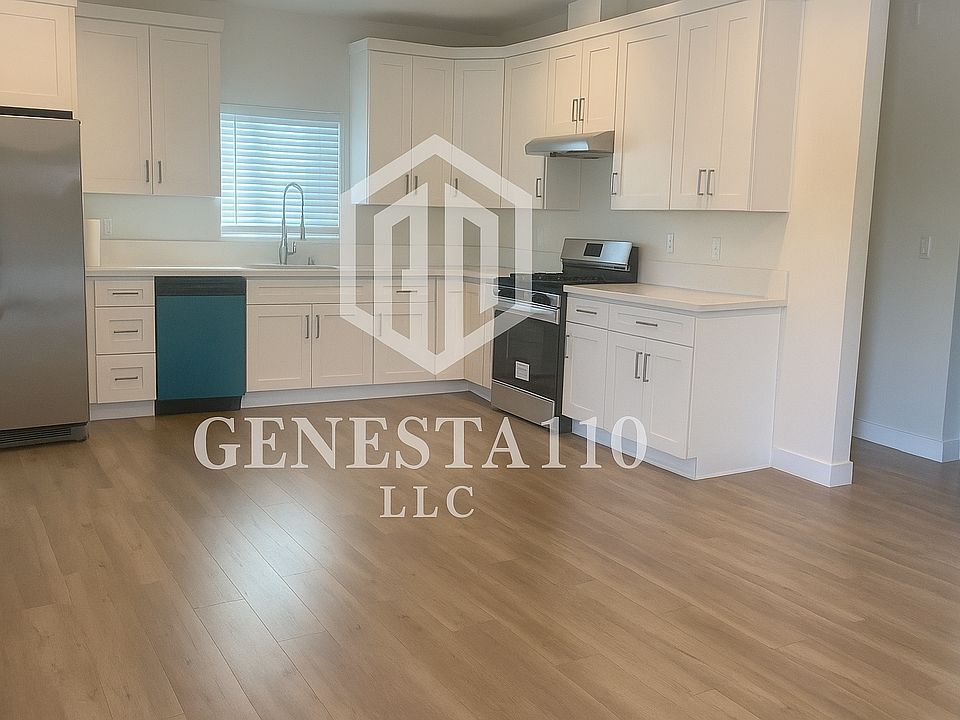 1st image of 11040 1/2 Genesta Ave