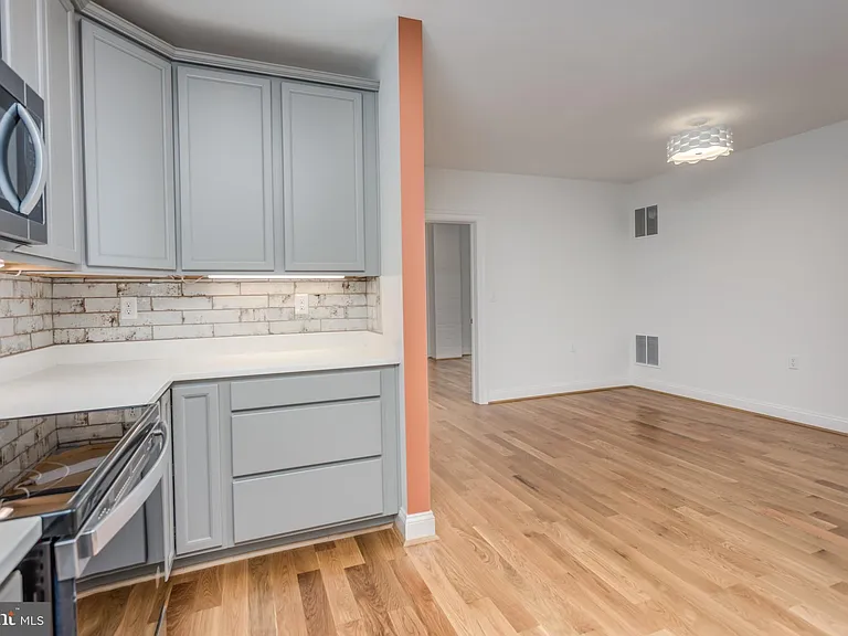 18 Huntingdon Ln — Photo 17