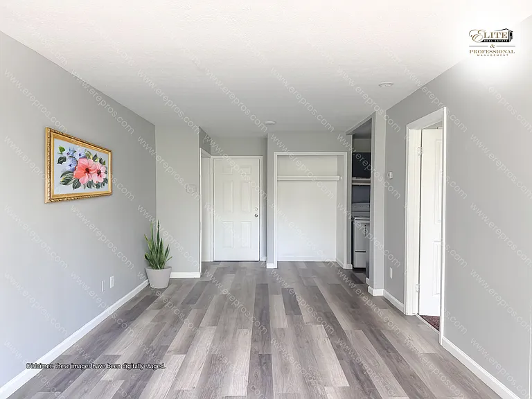 9601 Greenfield Rd — Photo 14