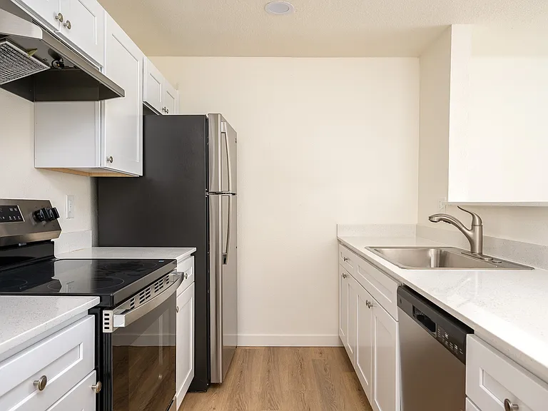 Glen Ridge Apartments — Photo 52