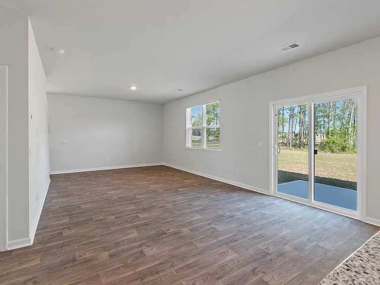 492 Lake Ridge Blvd — Photo 24