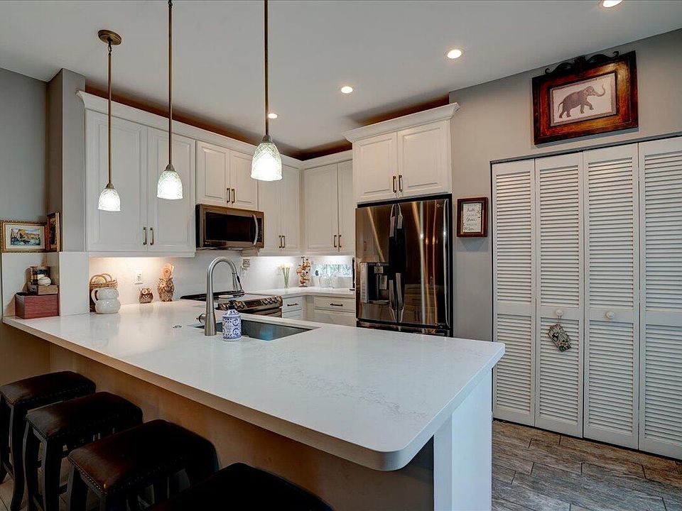1st image of 11744 Royal Palm Boulevard