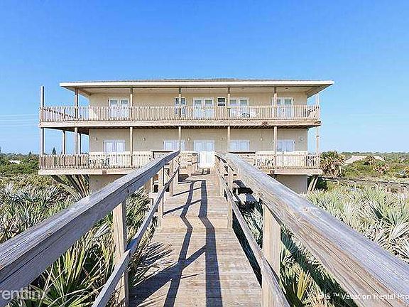 Oh yes, we are this close to the beach!