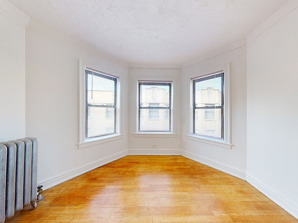 Dining/Living room
