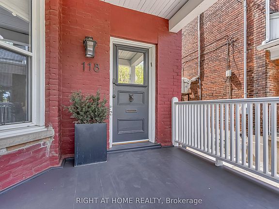 2nd image of 118 Lansdowne Ave