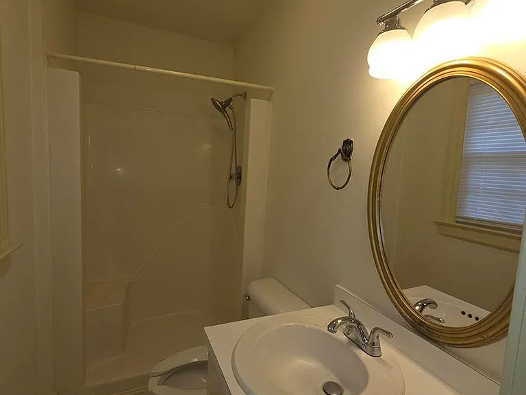 311 Moyton Ave — Photo 17