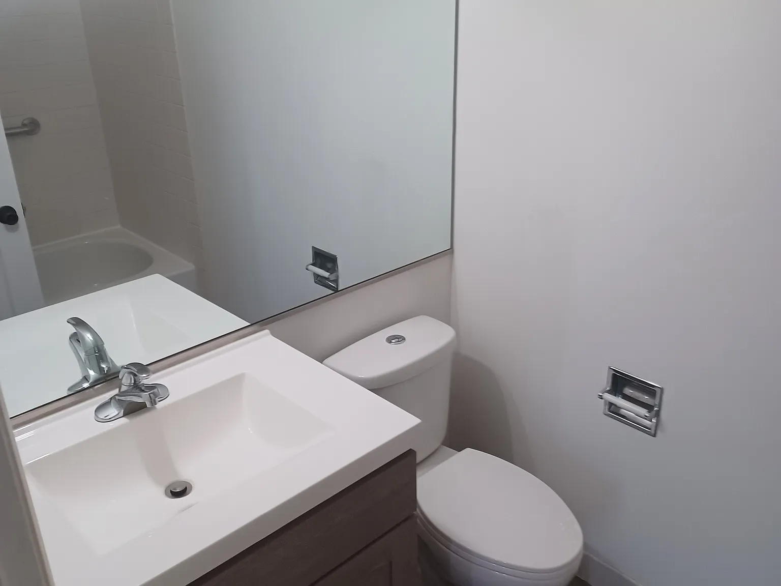 E Carriageway Dr, Hazel Crest — Photo 1