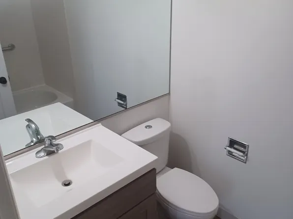 (undisclosed Address), Hazel Crest, IL 60429