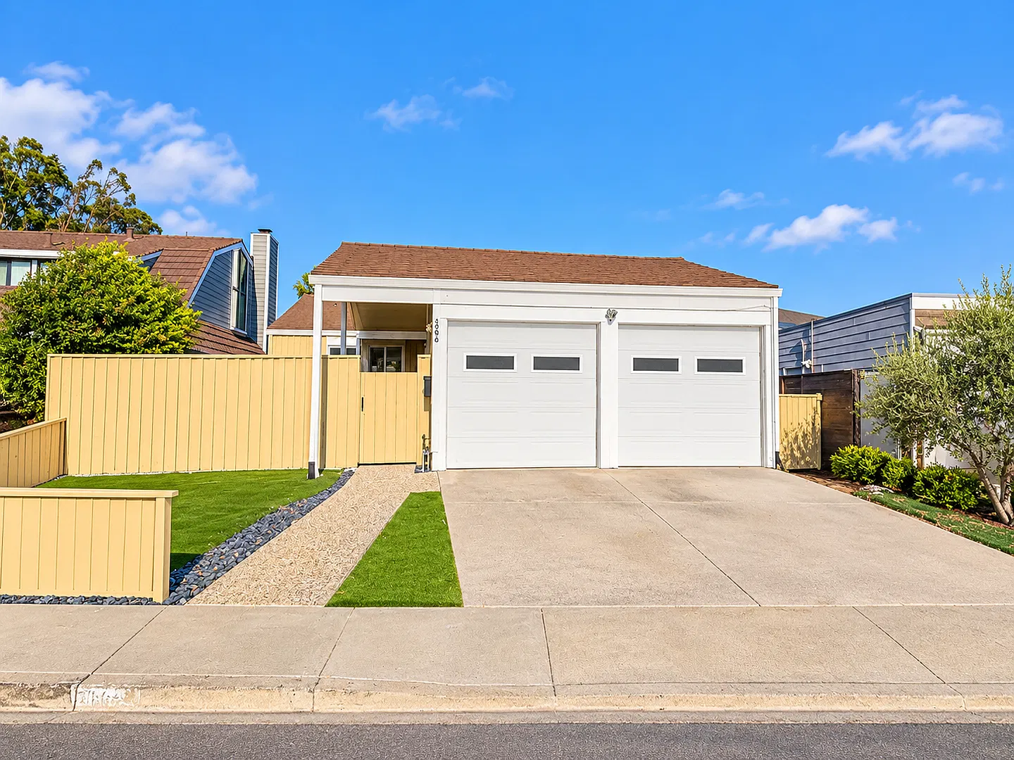 Spacious 3BR/2BA Millbrae Home with Large Backyard, Garage & Easy SF/Silicon Valley Access — Photo 1