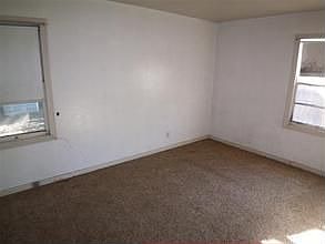 5th image of 1744 W Roselawn Ave