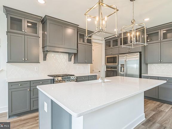 3rd image of 12641 Knolls Ln