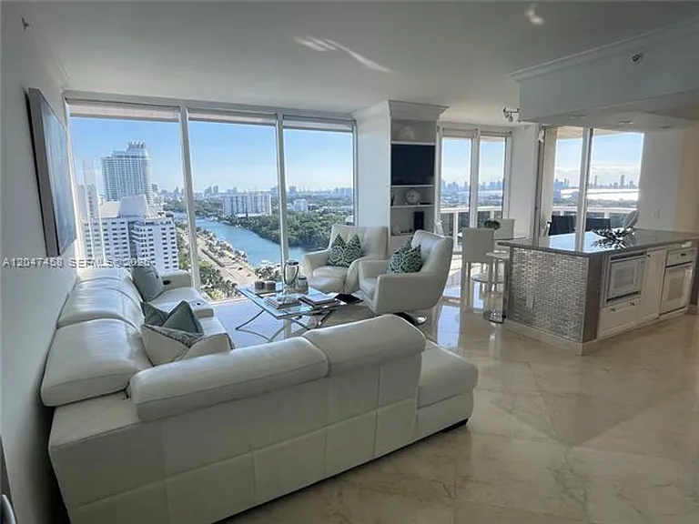 4775 Collins Avenue Cu #2305 — Photo 4