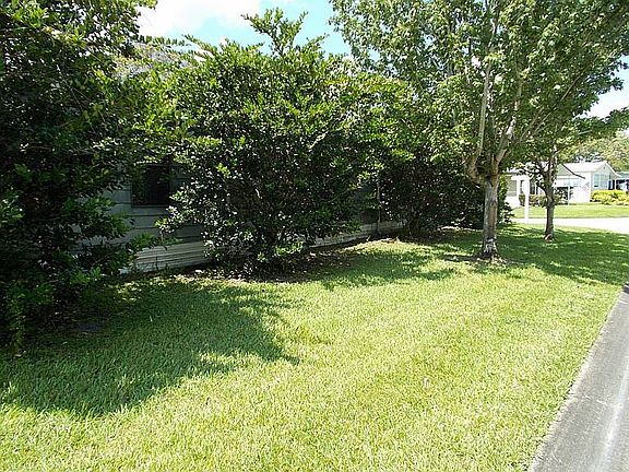 4th image of 2 Horseshoe Falls Dr