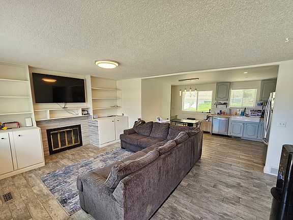 4th image of 614 W Wasatch Way