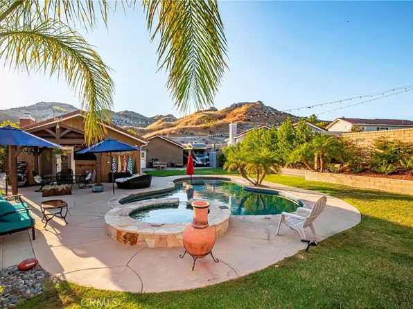 29742 Poppy Meadow St, Santa Clarita, CA 91387