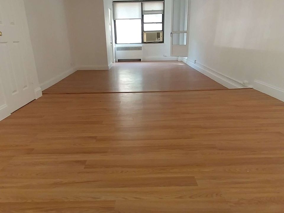 1st image of 9819 64th Ave APT 1F