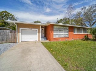 6564 College Dr, Milton, FL 32570