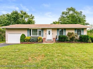 8 Xavier Dr, Jackson, NJ 08527