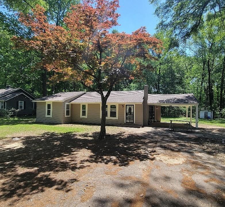1st image of 913 Chambliss Rd