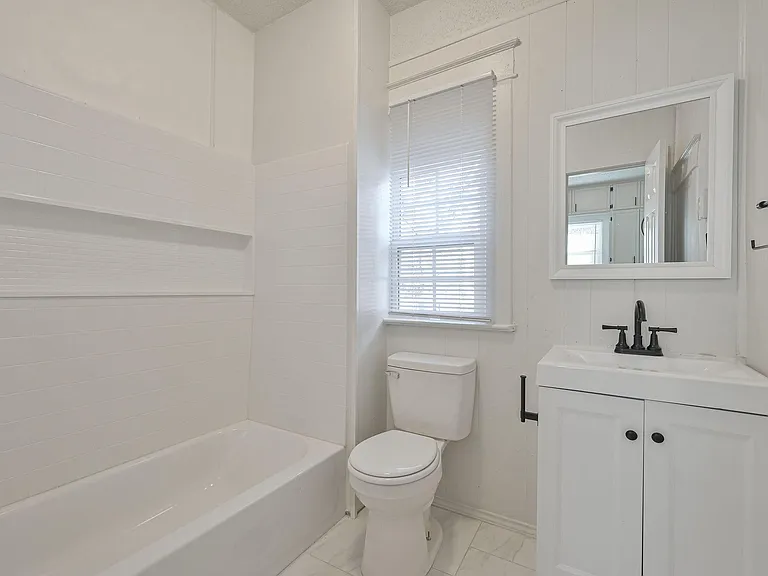 607 N Evans Ave — Photo 15