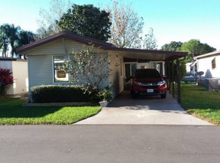 632 Lake Henry Dr, Winter Haven, FL 33881