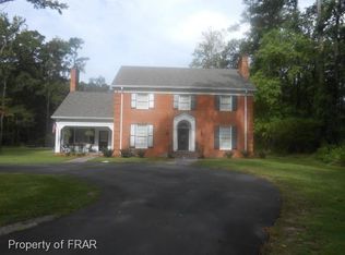 411 Barker Ten Mile Rd, Lumberton, NC 28358
