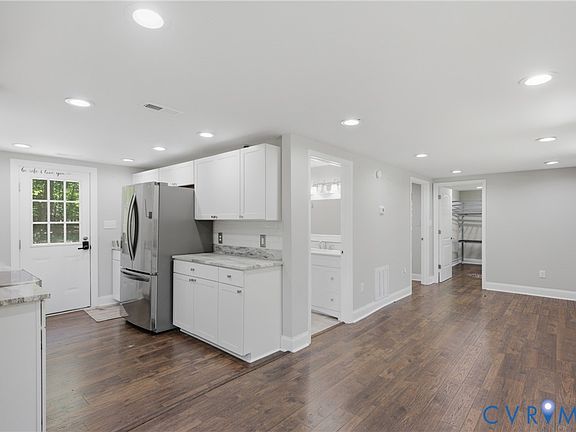 5th image of 1144 Jackson Rd
