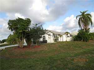 1st image of 2202 SW Edison Cir