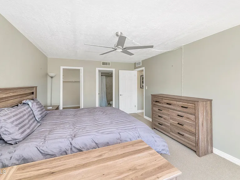 7830 E Camelback Rd #411 — Photo 16