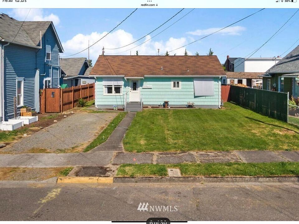 1st image of 705 3rd St SW