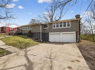 8823 E 23rd St, Kansas City, MO 64129