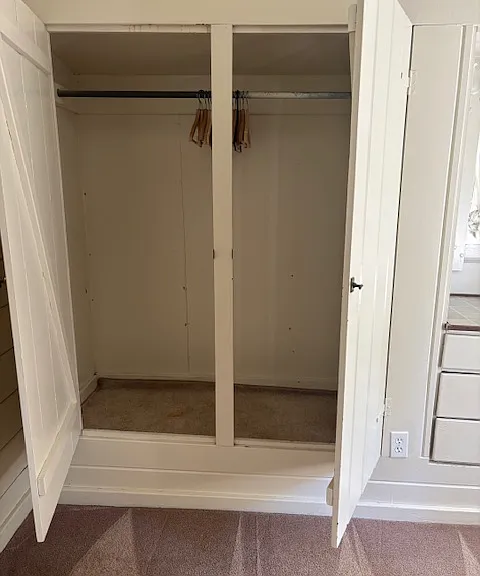 Bedroom closet and built in drawers