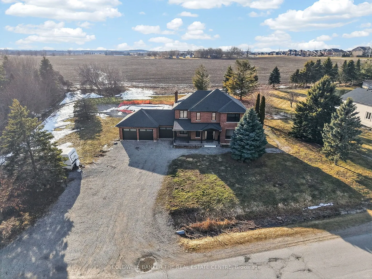 4 bed, $4,000 — Photo 1