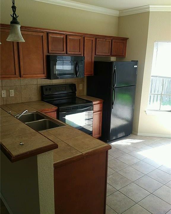 1st image of 2626 N Arroyo Ave APT 1
