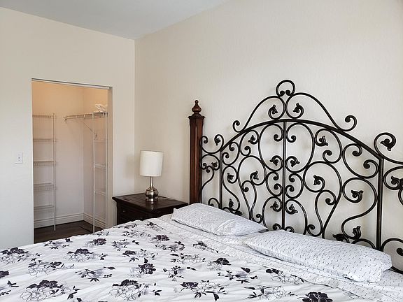 5th image of 2721 Via Murano Unit 325