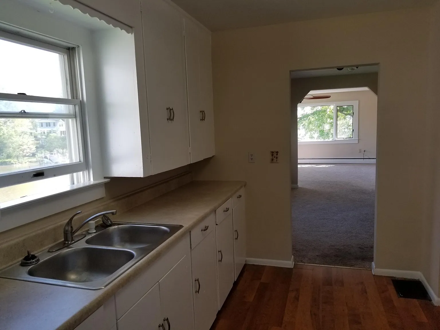 2 bed, 800 sqft, $2,600 — Photo 4