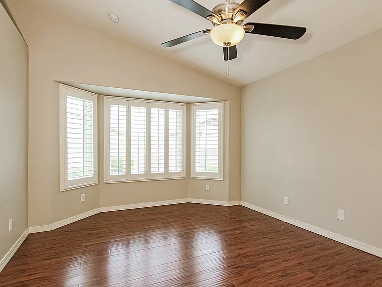 8645 W Paradise Dr — Photo 12