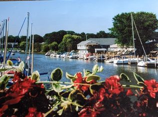 132 Dunkley Ave UNIT 2, South Haven, MI 49090