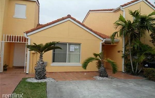 A1599659-Townhouse-1