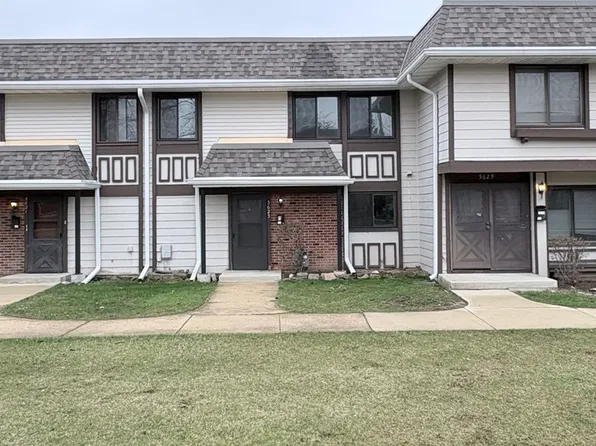 5625 Court Leona, Hanover Park, IL 60133