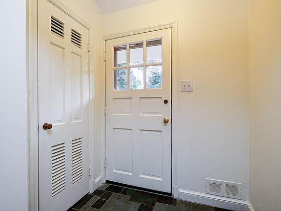 4th image of 316 Forest Dr