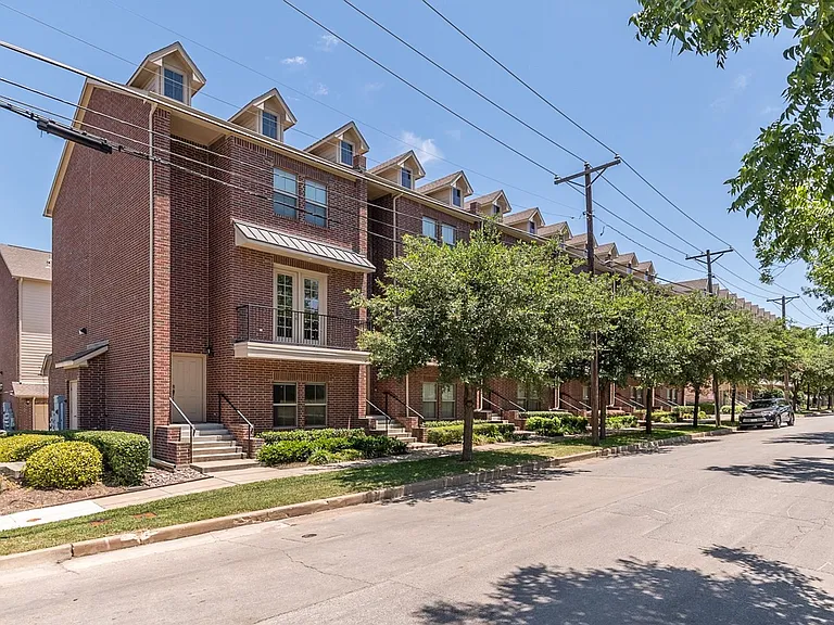 2816 Lubbock Ave — Photo 29