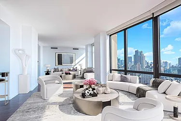 101 West 24th Street, #33C