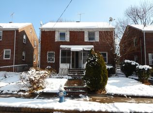 22-24 Dupont Pl, Irvington, NJ 07111