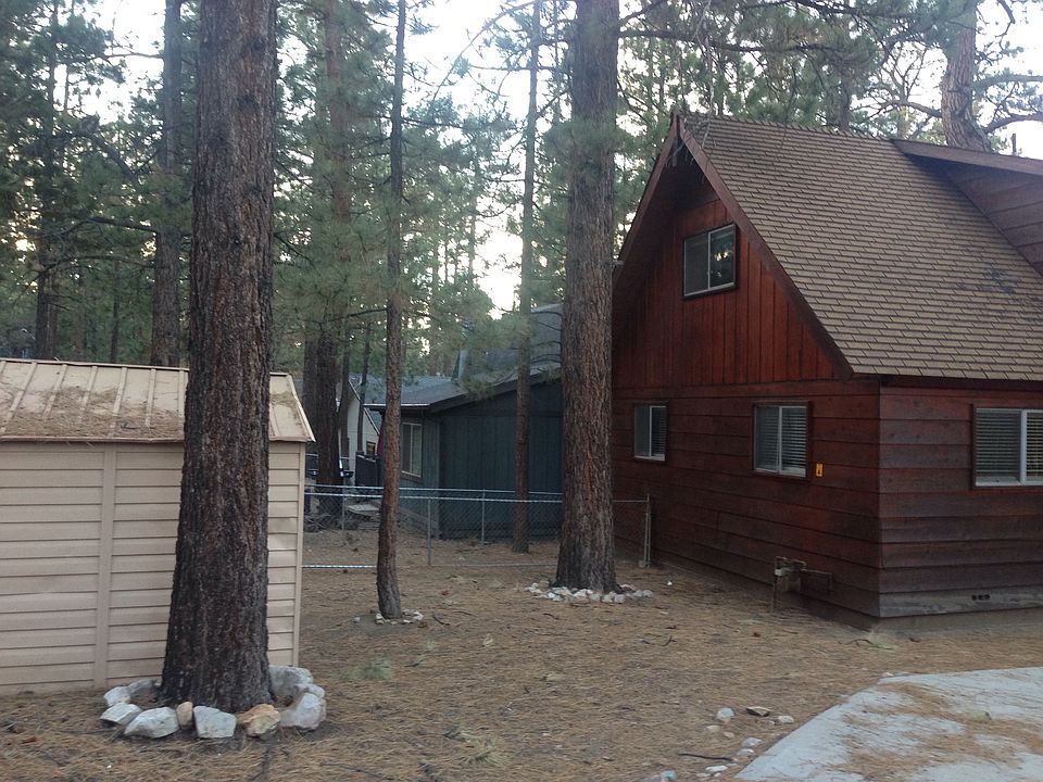 1st image of 744 Irving Way