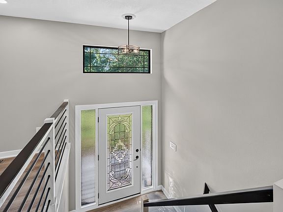 4th image of 217 Peanut St