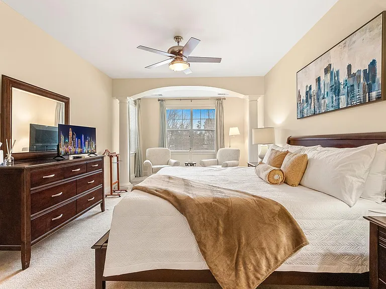 10400 Rosegate Ct #201 — Photo 1
